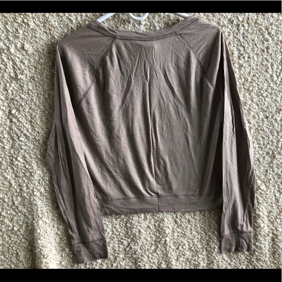 🐆VS PINK Cheetah Print & Taupe Long Sleeve top - Picture 2 of 6